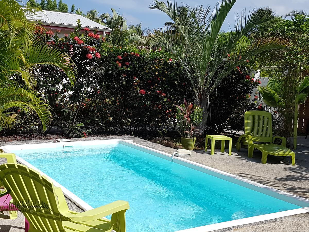 Coco Bungalows Sainte-Rose Buitenkant foto
