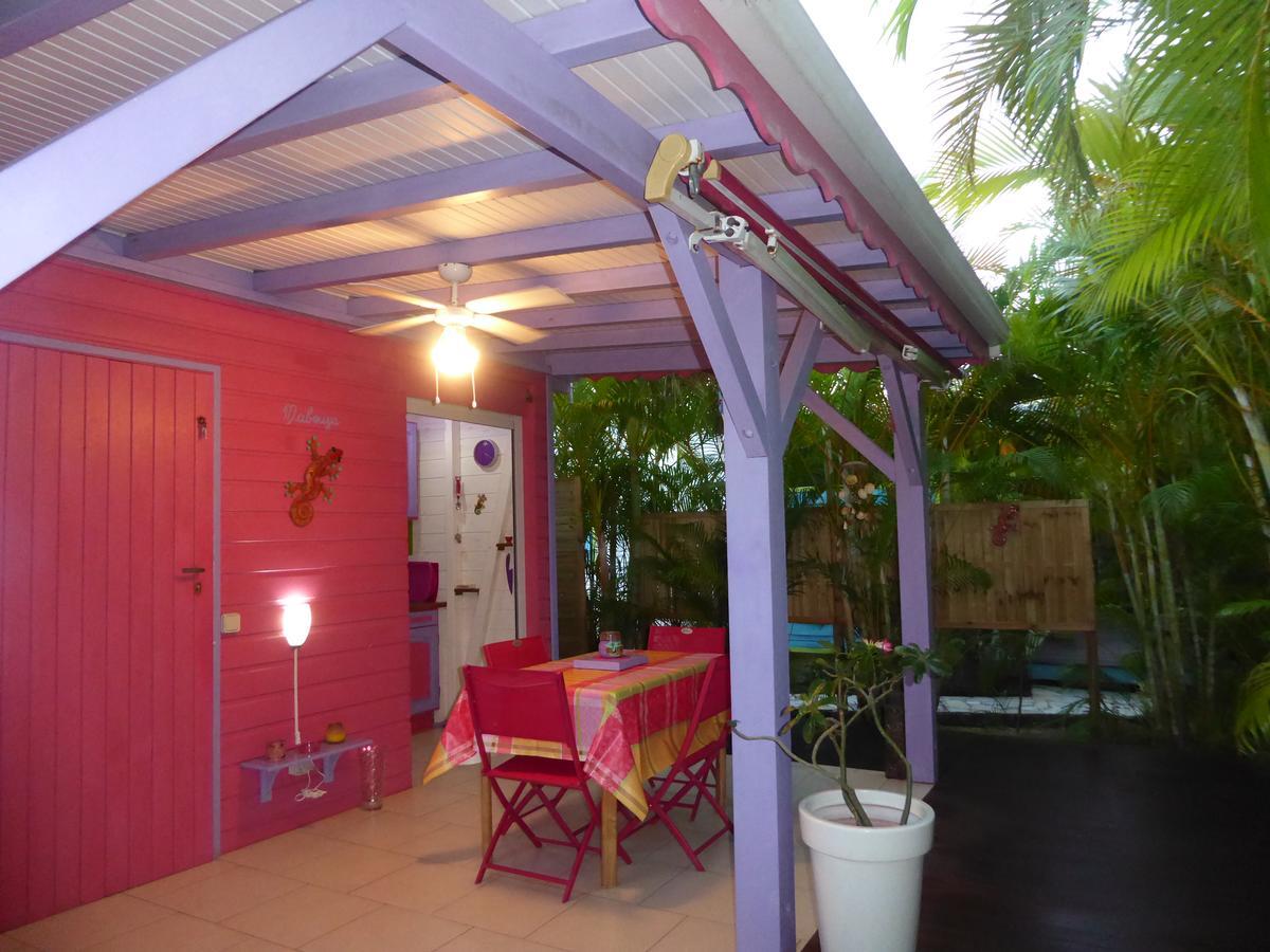 Coco Bungalows Sainte-Rose Buitenkant foto
